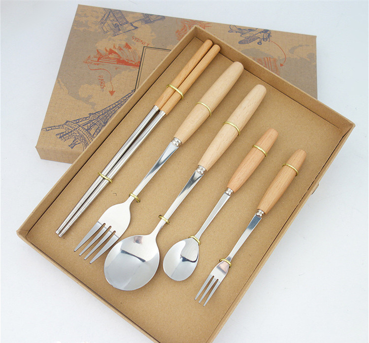 wooden cutlery
