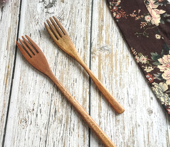 wooden cutlery