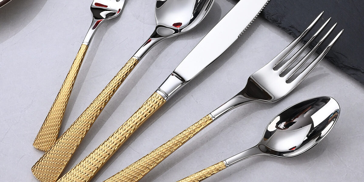 304 Stainless Steel Luxury European Cutlery Set – Fish Tail Design Steak Knives, Forks, Spoons for Fine Dining