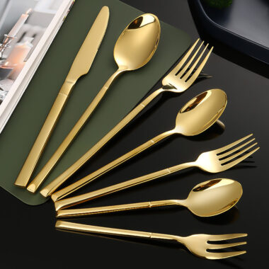  304 Stainless Steel Gold-Plated Knight Cutlery Set - Knife, Fork, Spoon for Luxury Dining