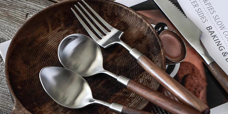 Walnut Wood Handle Stainless Steel Cutlery Set – Brushed Steak Knife, Fork, Spoon, Dessert Spoon