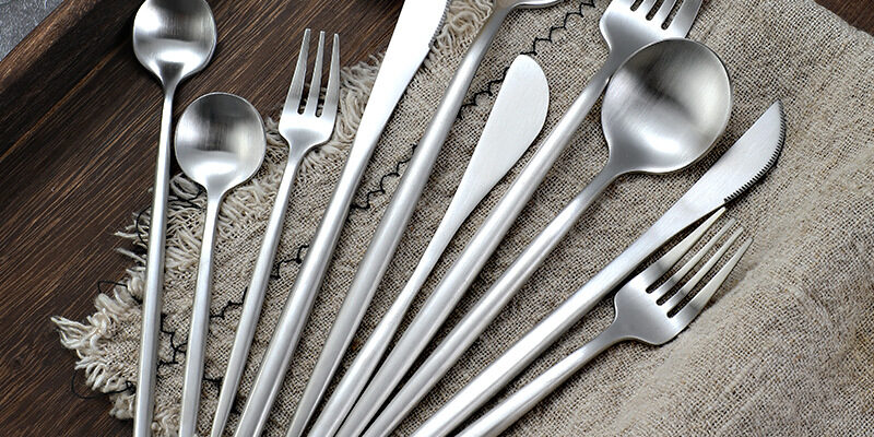 Island Qi 304 Stainless Steel Cutlery Set – Steak Knives, Forks, and Spoons, Creative Portuguese Design for Restaurant & Hotel