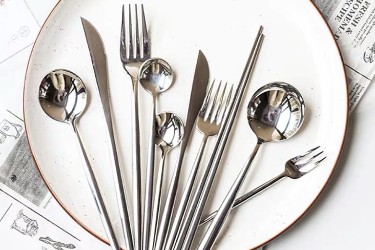 Nordic-Inspired 304 Stainless Steel Mirror Finish Silver Cutlery Set – Knife, Fork, Spoon & Chopsticks